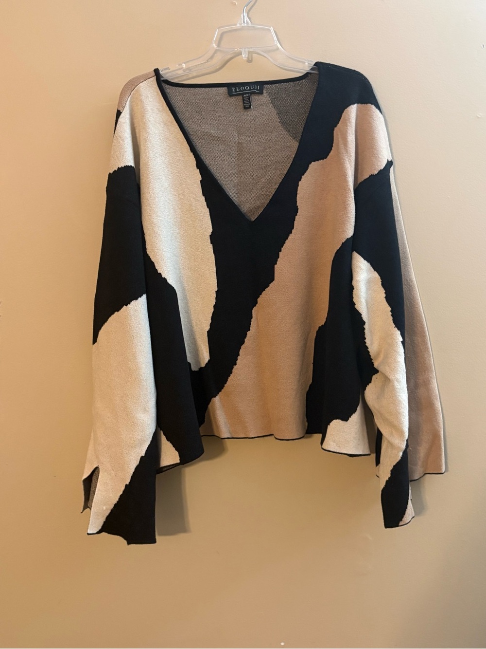 Eloquii Black and Beige Abstract V-Neck Sweater